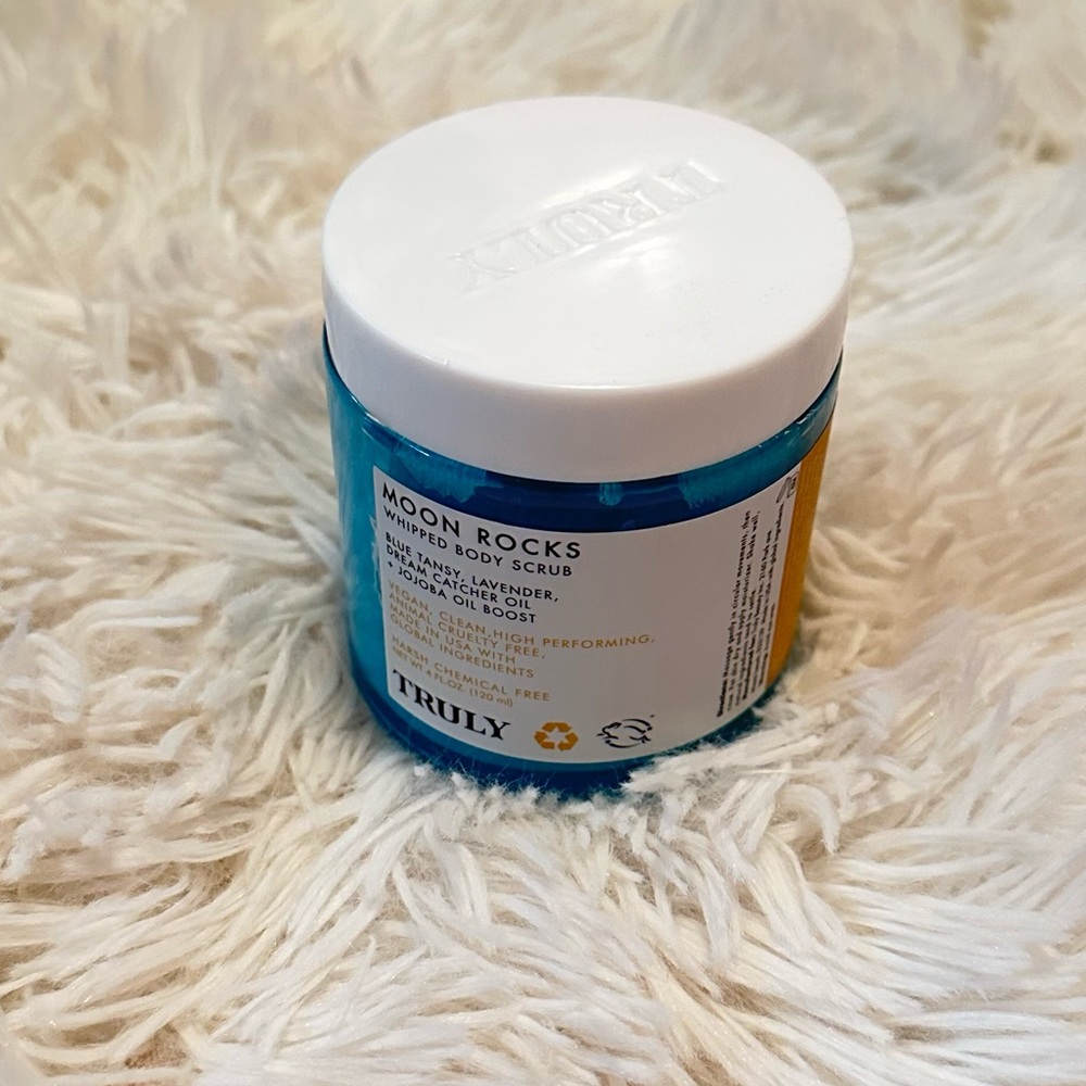 Brand New Moon Rocks Truly Body Scrub
